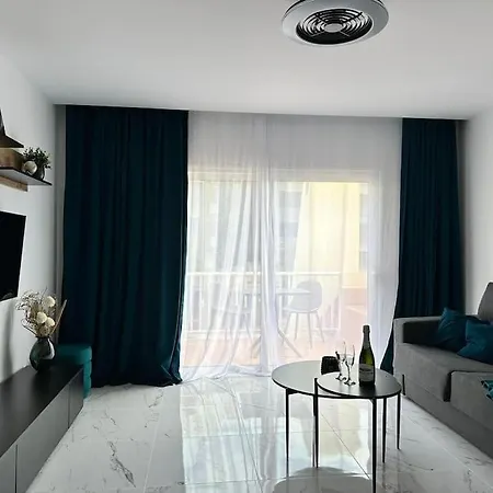 Natalia With Pool & Private Patio Διαμέρισμα