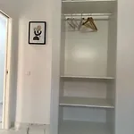 Natalia Apartment With Pool & Private Patio * 아데제