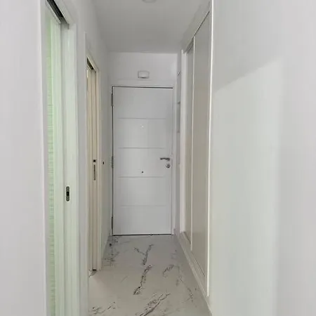 Natalia Apartment *