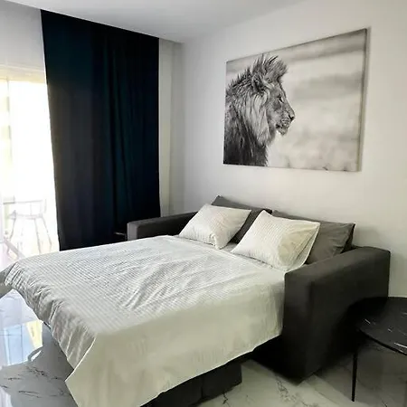 Natalia Apartment With Pool & Private Patio *